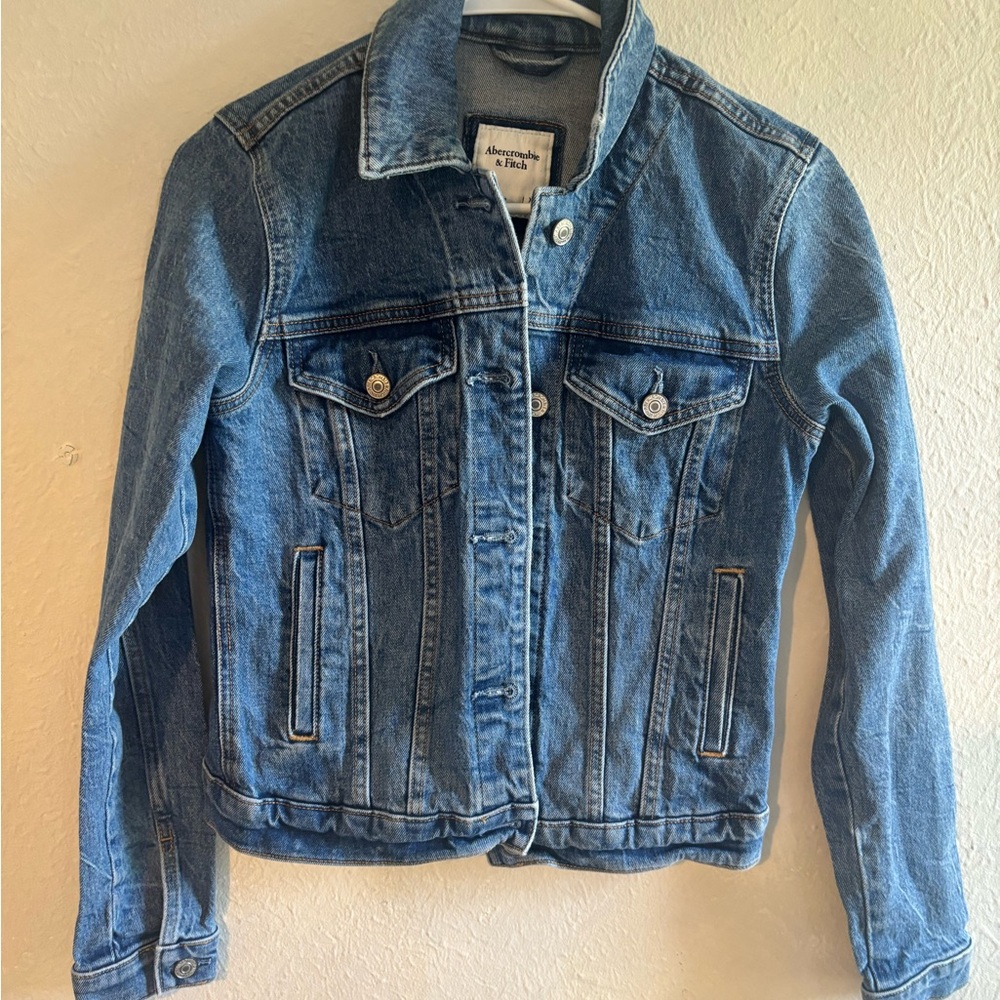 Abercrombieā & Fitch Light Blue Denim Jacket